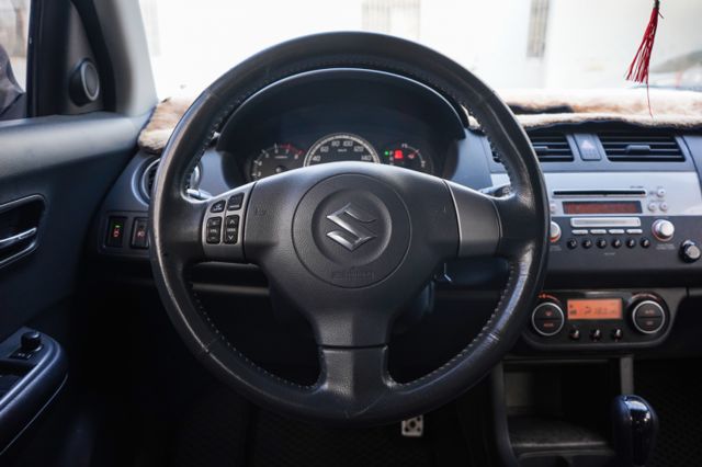 GLX T3大包、里程僅跑7萬2、好開大推的代步車  第8張相片