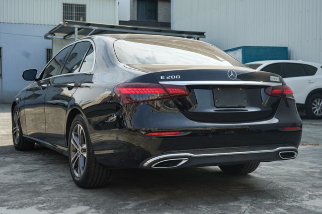 2.0輕油電 Avantgarte、渦輪、電座、導航、環景、盲點、免key、電尾  第3張相片