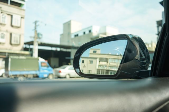 2.0輕油電 Avantgarte、渦輪、電座、導航、環景、盲點、免key、電尾  第14張相片