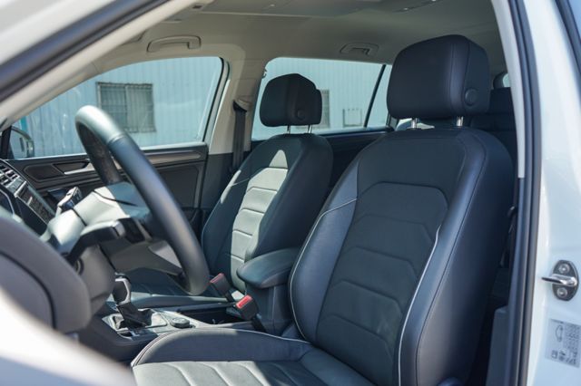 2023年11月出廠、7人座、里程僅跑2萬多、環景、電動尾門、盲點、電動座椅、整備中  第6張相片