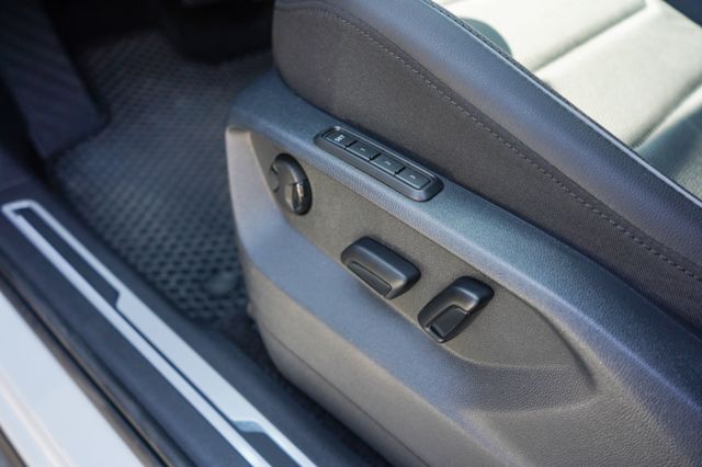 2023年11月出廠、7人座、里程僅跑2萬多、環景、電動尾門、盲點、電動座椅、整備中  第12張相片