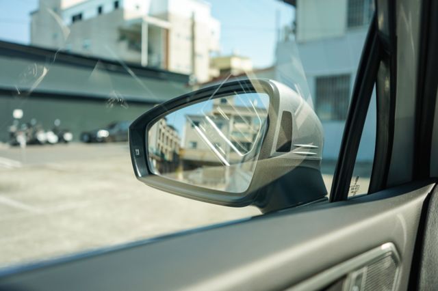 2023年11月出廠、7人座、里程僅跑2萬多、環景、電動尾門、盲點、電動座椅、整備中  第13張相片