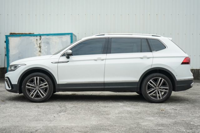 新車保固至2028年11月、里程僅跑5萬多、渦輪增壓、環景、電尾、盲點、電動座椅、免key、整備中  第2張相片