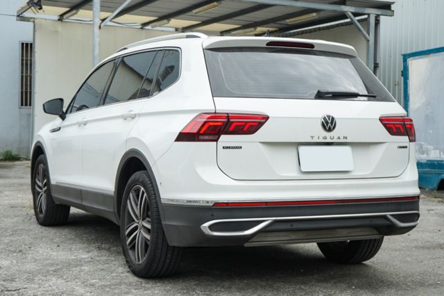 新車保固至2028年11月、里程僅跑5萬多、渦輪增壓、環景、電尾、盲點、電動座椅、免key、整備中  第3張相片