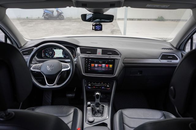 新車保固至2028年11月、里程僅跑5萬多、渦輪增壓、環景、電尾、盲點、電動座椅、免key、整備中  第7張相片