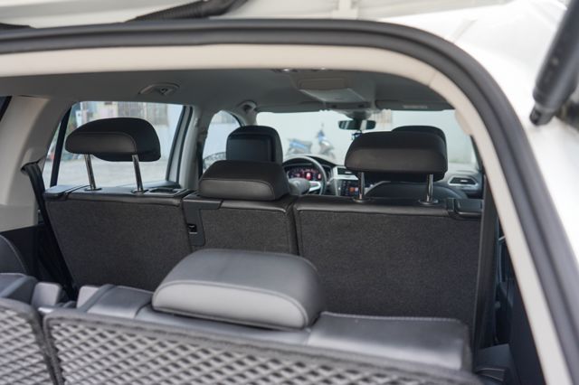 新車保固至2028年11月、里程僅跑5萬多、渦輪增壓、環景、電尾、盲點、電動座椅、免key、整備中  第11張相片