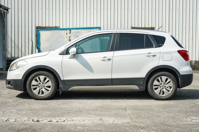 GL Plus1.6、里程僅7萬3、免KEY、定速、摸門、換檔撥片、整備中  第5張相片