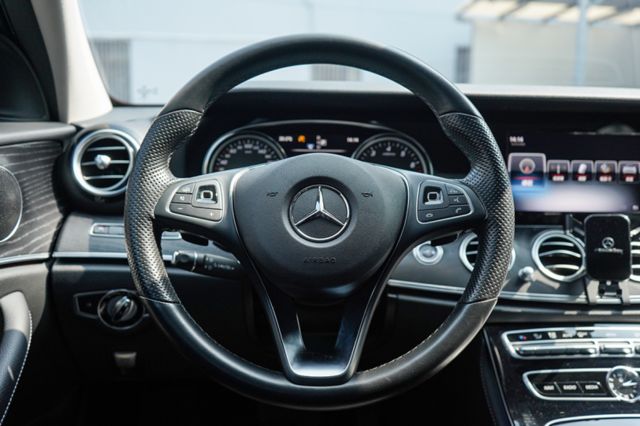 2017年出廠18年領牌小改款、里程9萬多、電動座椅、倒車顯影、盲點、天窗、導航、電動方向盤、整備中  第8張相片