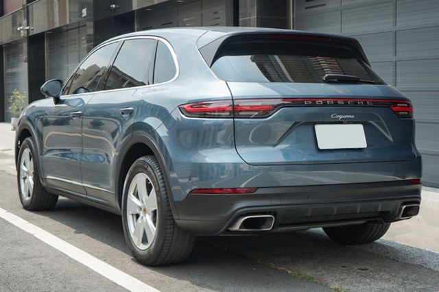 V6版4WD、僅跑2萬多、渦輪增壓、定速、倒車顯影、導航、雙前電座、雙區恆溫、通風座椅、電動尾門  第3張相片