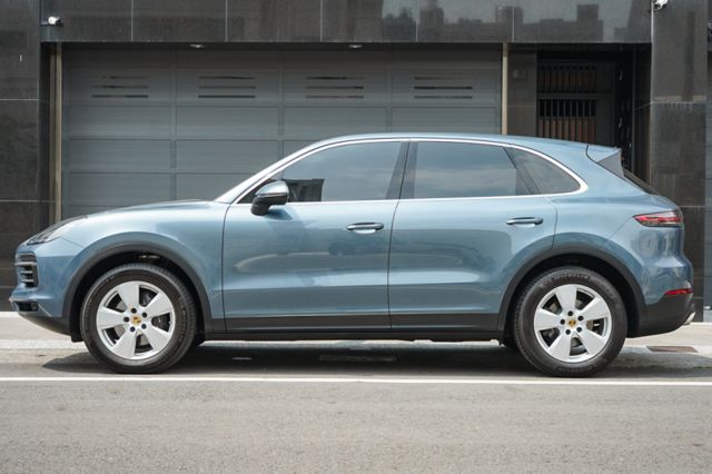 V6版4WD、僅跑2萬多、渦輪增壓、定速、倒車顯影、導航、雙前電座、雙區恆溫、通風座椅、電動尾門  第5張相片