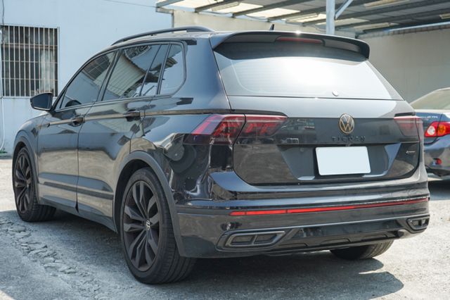 僅跑3萬多、渦增、4WD、空力套件、全景天窗、雙前電熱電座、定速、環景、抬顯、HK音響、電尾  第3張相片