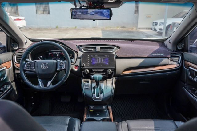 S版1.5、里程11萬多、渦輪增壓、電動尾門、環景、導航、全景天窗、免KEY、盲點、電子後視鏡、整備中  第7張相片