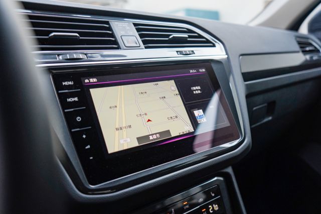 280TSI Elegance版、里程僅跑3萬多、環景、電動尾門、導航、電動座椅、盲點、免KEY、整備中  第13張相片