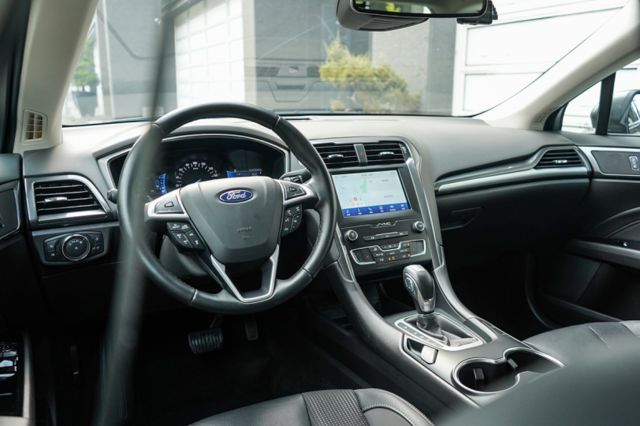 油電混和2.0、環景、導航、雙前電動座椅、免KEY、電熱椅、ACC跟車、定速、盲點  第11張相片