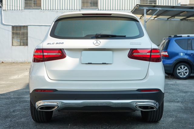 渦輪增壓、里程14萬、、自動停車、電動尾門、免KEY、換撥、盲點、定速、後輪驅動、電動方向盤、整備中  第4張相片