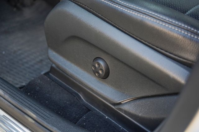 渦輪增壓、里程14萬、、自動停車、電動尾門、免KEY、換撥、盲點、定速、後輪驅動、電動方向盤、整備中  第12張相片