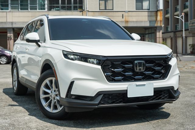 P版1.5、里程1千多、渦輪增壓、電動座椅、Bose音響、環景、導航、電動尾門、全景天窗、盲點、免key  第1張相片