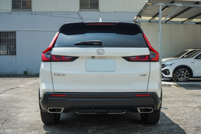 P版1.5、里程1千多、渦輪增壓、電動座椅、Bose音響、環景、導航、電動尾門、全景天窗、盲點、免key  第4張相片