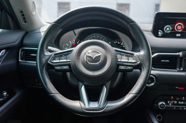 20Select版、里程僅跑6萬9、環景、盲點、電動座椅、免KEY、抬頭顯影、雙區恆溫、摸門  第8張相片