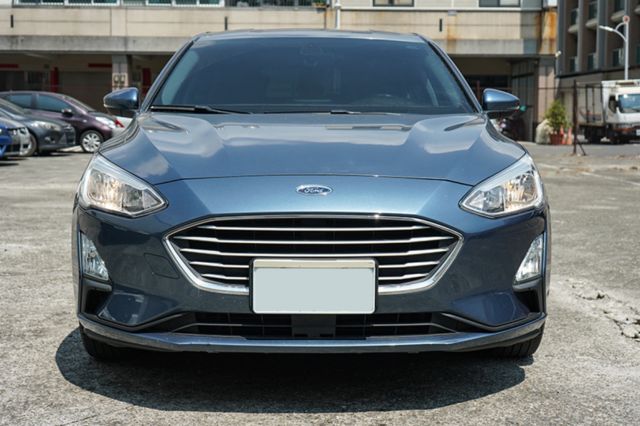 Ti-VCT成真版 1.5、里程僅跑7萬多、倒車顯影、定速、盲點、電子後視鏡、整備中  第2張相片