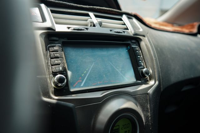 未改款、里程總計16萬多、倒車顯影、電子後視鏡、代步好保養車款、整備中  第9張相片