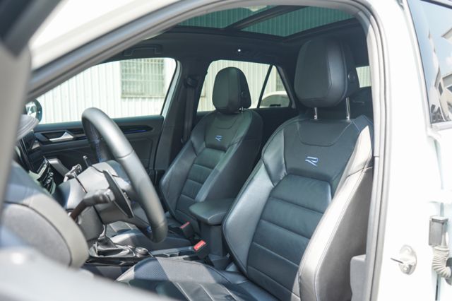 R版2.0、里程僅跑6萬、Beats音響、電動座椅、倒車顯影、方向盤加熱、電動尾門、整備中  第6張相片