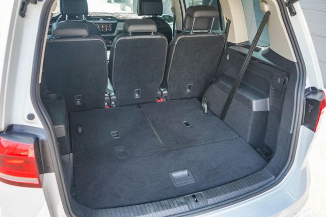 280TSI Line版7人座、倒顯、導航、後座小桌板、盲點、電尾、雙前電熱椅  第7張相片