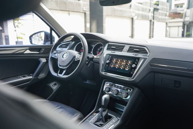 280TSI Elegance版、里程11萬、渦增、電尾、環景、免KEY、電座、盲點、跟車、定速、整備中  第8張相片