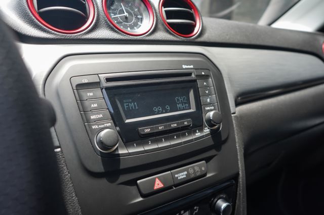 S版1.4、里程10萬多、渦輪增壓、倒車顯影、免key、摸門、定速、恆溫空調  第16張相片