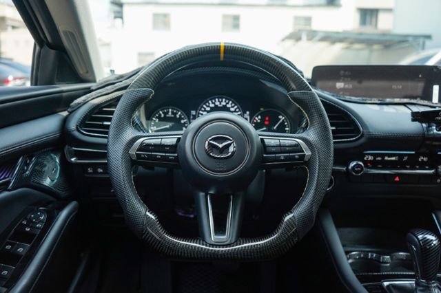 20S P版、白色貼紫色膜、里程僅跑1萬多、環景、電動座椅、ACC跟車、盲點、免KEY、抬顯、藍牙、整備中  第8張相片