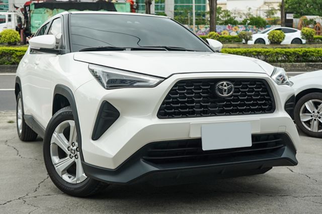 享樂版、里程僅跑1萬多、ACC跟車、免KEY、方向盤快控、車偏警示、原鈑件、整備中  第1張相片