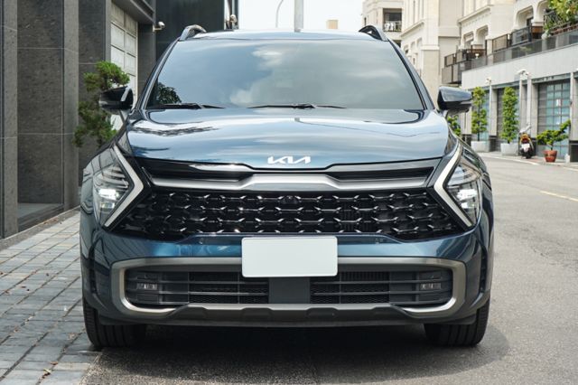 X-Line 4wd、里程僅5萬8、渦輪增壓、電座、雙前通風椅、電尾、環景、跟車、車偏警示、盲點、免key、空力套件  第2張相片