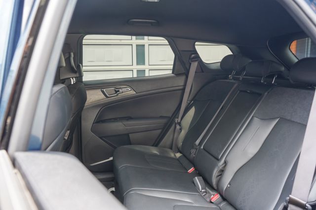 X-Line 4wd、里程僅5萬8、渦輪增壓、電座、雙前通風椅、電尾、環景、跟車、車偏警示、盲點、免key、空力套件  第7張相片
