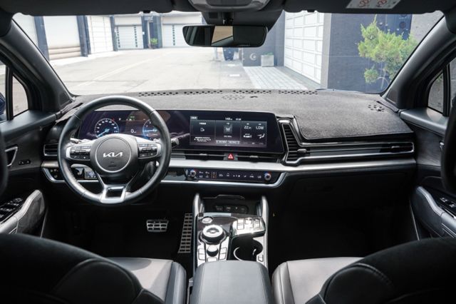 X-Line 4wd、里程僅5萬8、渦輪增壓、電座、雙前通風椅、電尾、環景、跟車、車偏警示、盲點、免key、空力套件  第9張相片