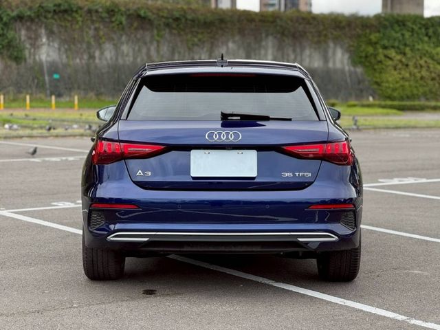 【僅跑5000公里！原廠保固中！】2024 AUDI A3 TFSI 35 油電旅行車  第3張相片