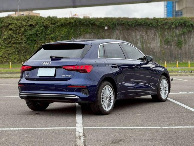【僅跑5000公里！原廠保固中！】2024 AUDI A3 TFSI 35 油電旅行車  第8張相片