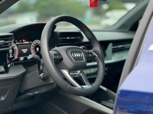 【僅跑5000公里！原廠保固中！】2024 AUDI A3 TFSI 35 油電旅行車  第18張相片