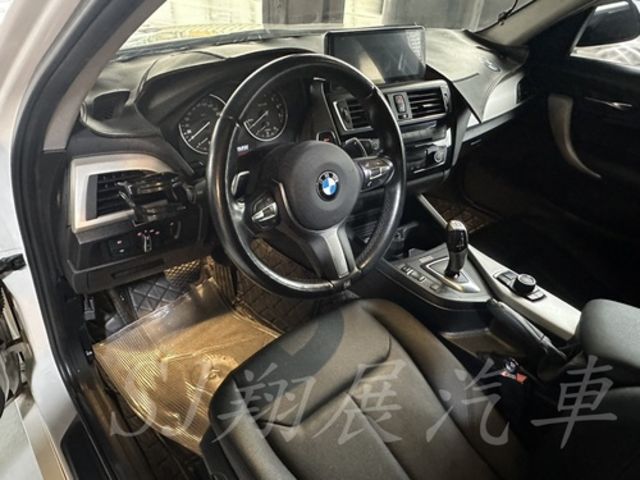 BMW寶馬 118I  第6張相片