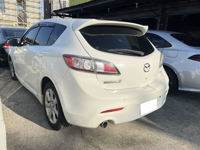 MAZDA馬自達 MAZDA 3  第2張相片