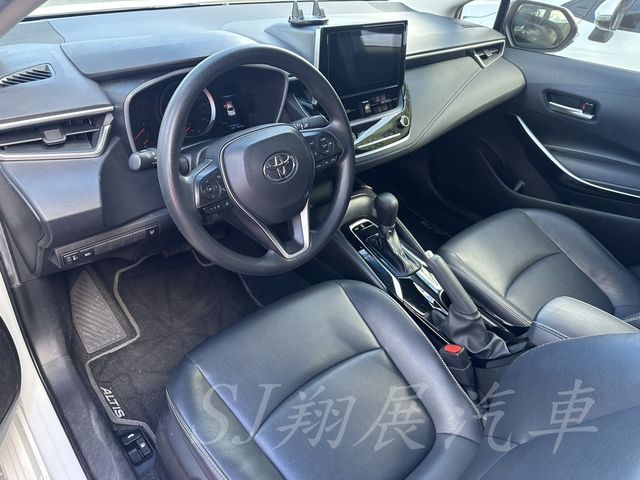 TOYOTA豐田 ALTIS  第5張相片