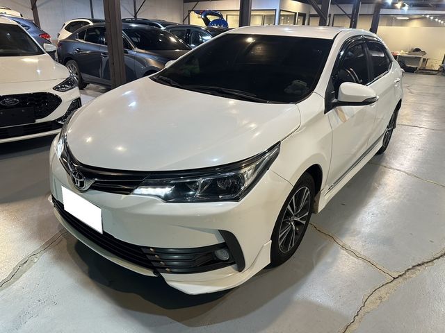 TOYOTA豐田 ALTIS  第1張相片