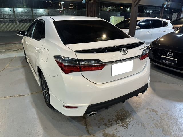 TOYOTA豐田 ALTIS  第4張相片