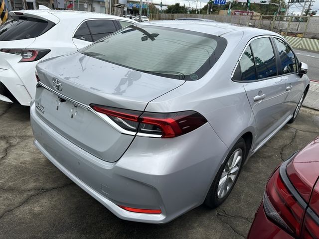 TOYOTA豐田 ALTIS  第3張相片