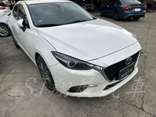 MAZDA馬自達 MAZDA 3  第2張相片