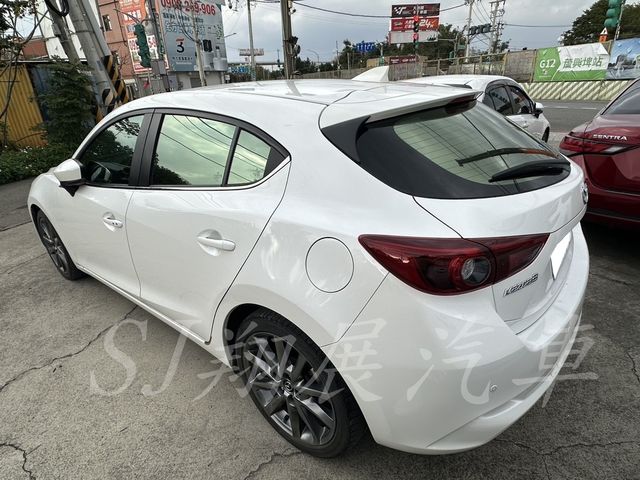 MAZDA馬自達 MAZDA 3  第4張相片