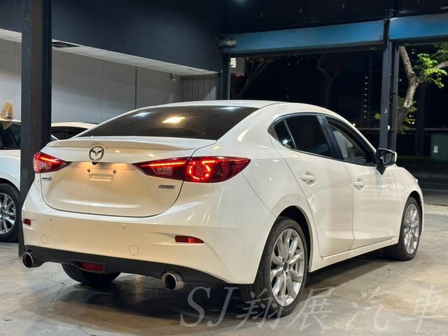 MAZDA馬自達 MAZDA 3  第4張相片