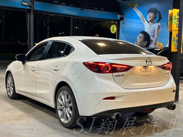 MAZDA馬自達 MAZDA 3  第6張相片