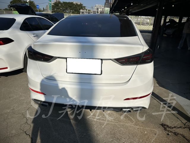 HYUNDAI現代 ELANTRA  第6張相片