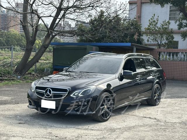 M-BENZ賓士 E200  第1張相片
