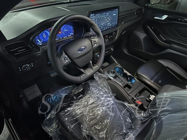 FORD福特 FOCUS WAGON  第6張相片